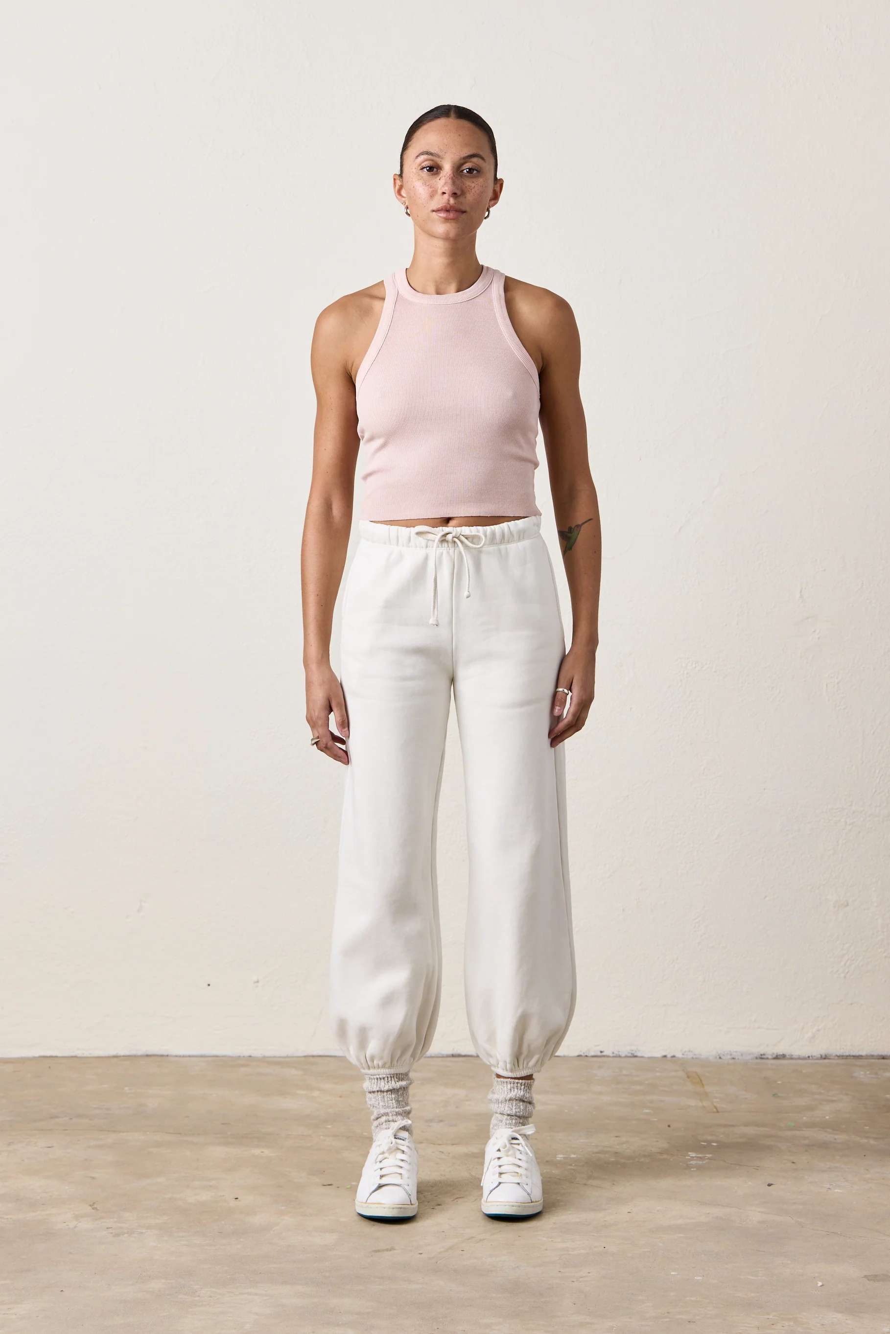 SHANE BILLOW COZY FLEECE SWEATPANT / SOFT WHITE - Renuaun