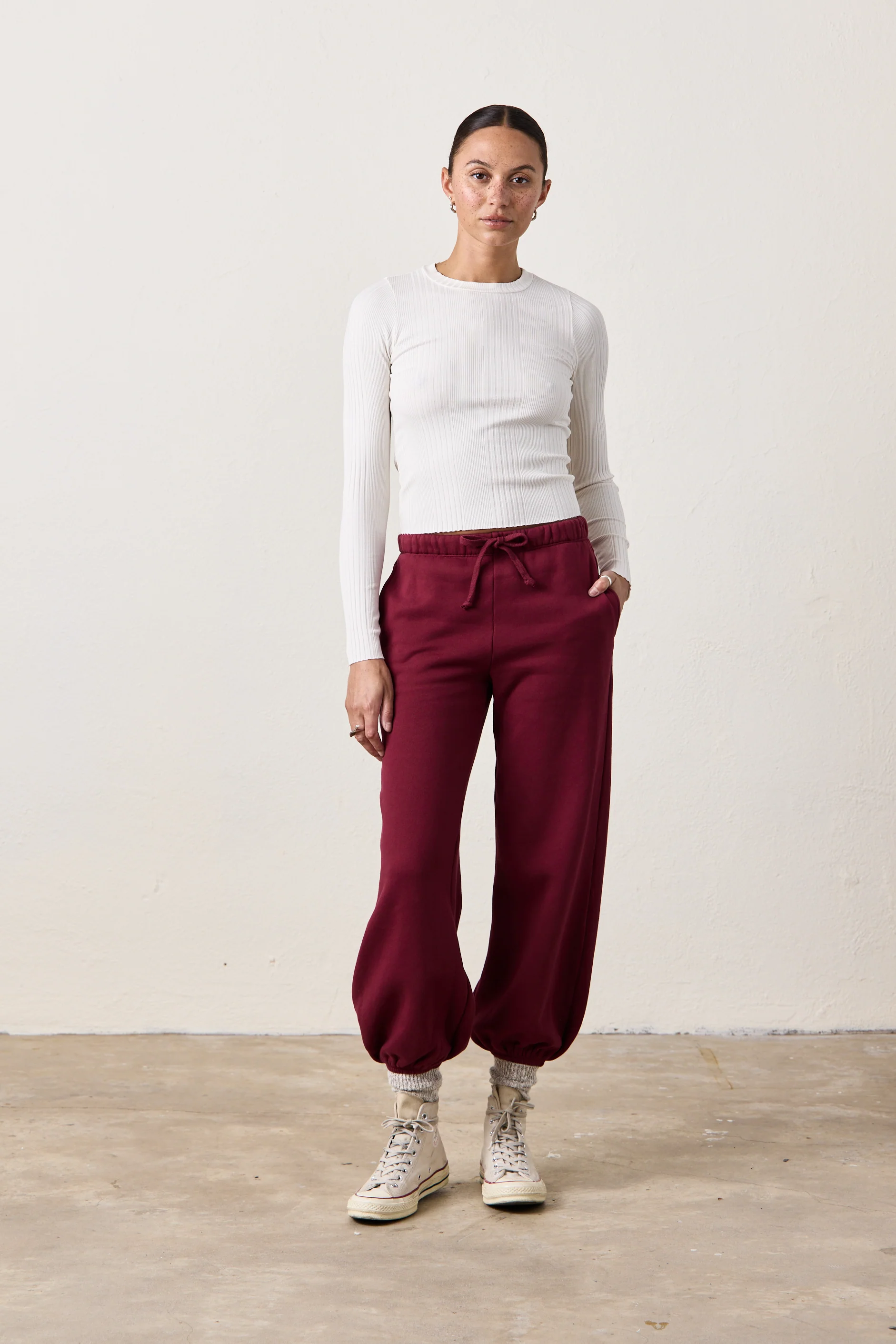SHANE BILLOW COZY FLEECE SWEATPANT / DARK CHERRY - Renuaun