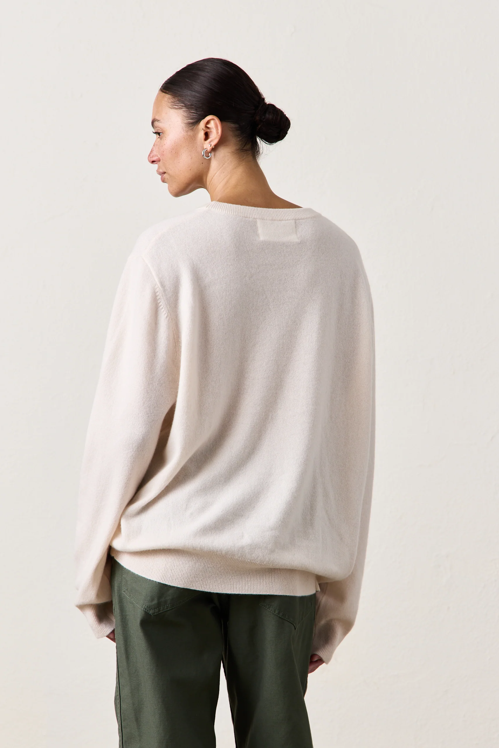 NSF X Jacquie Aiche - Big Eye Cashmere Crew - Feather - Renuaun