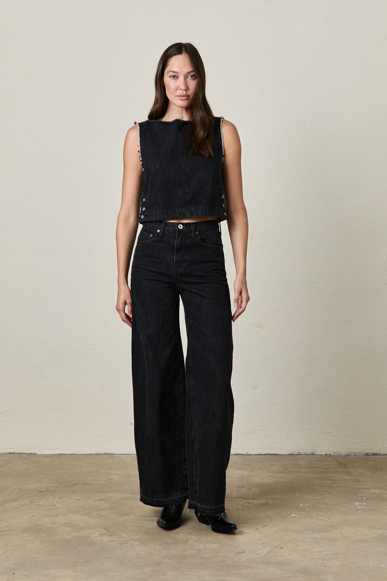 DELTA HIGH WAIST WIDE LEG JEAN / NOIR WASH - Renuaun