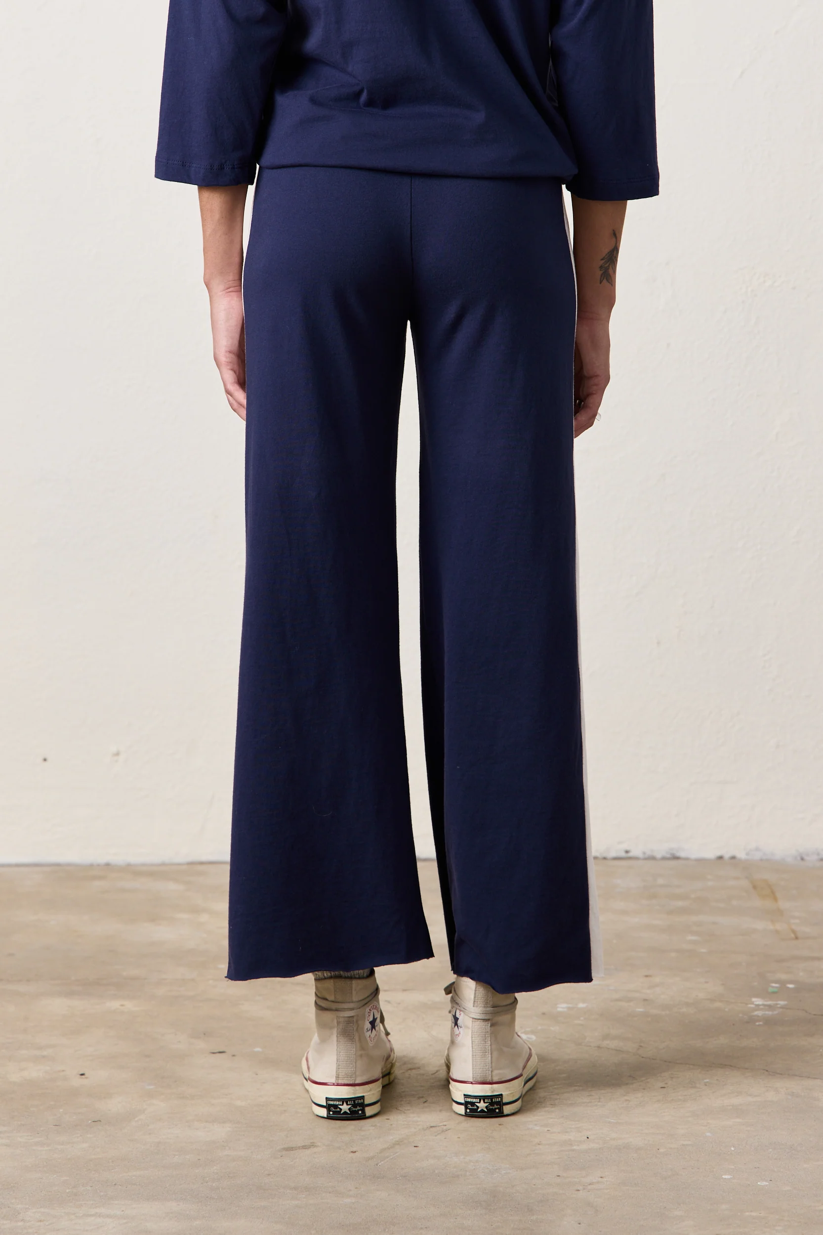 RILEY WIDE LEG JERSEY PANT / NAVY/IVORY - Renuaun