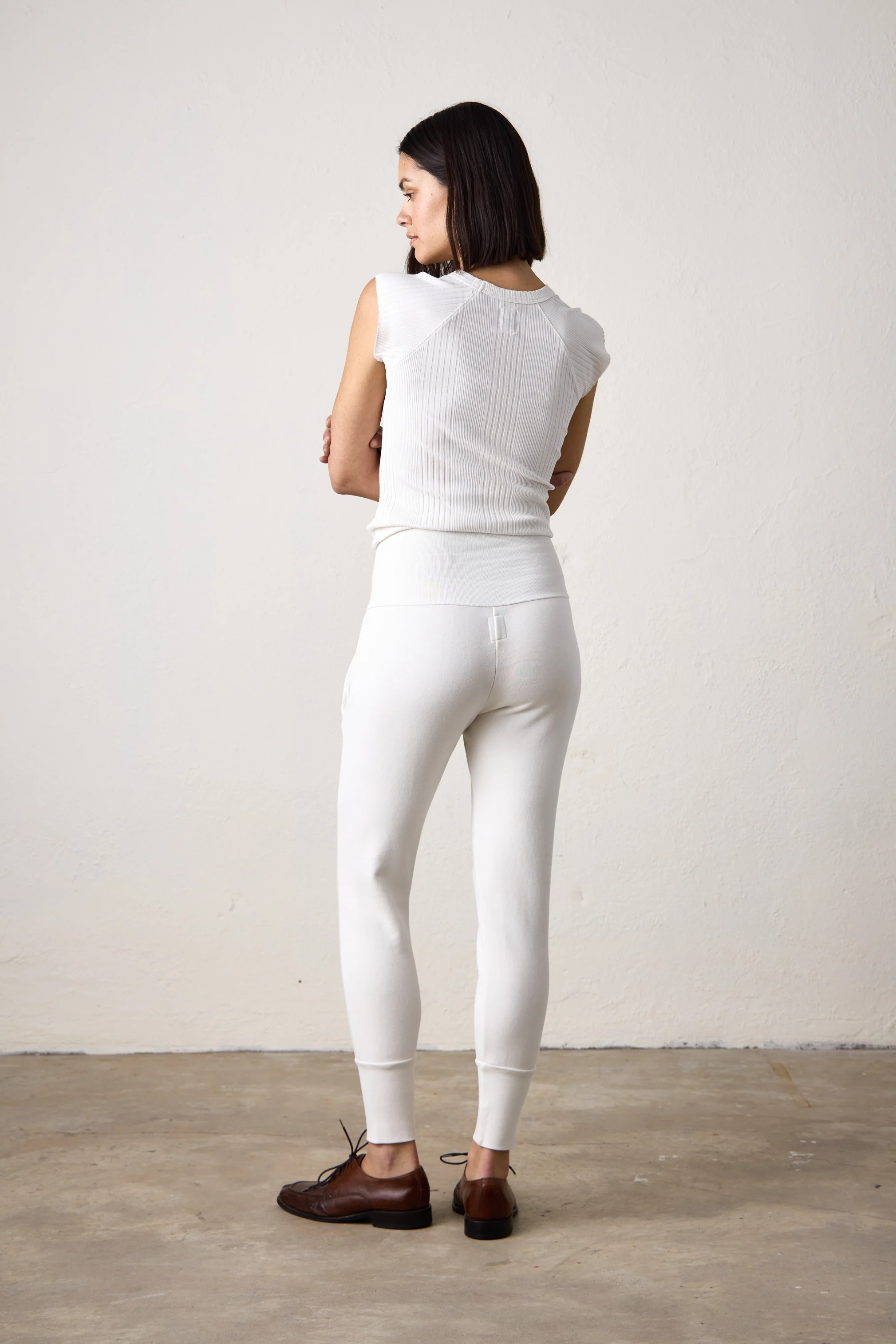 CHLOE FITTED VARIEGATED RIB TEE / SOFT WHITE - Renuaun