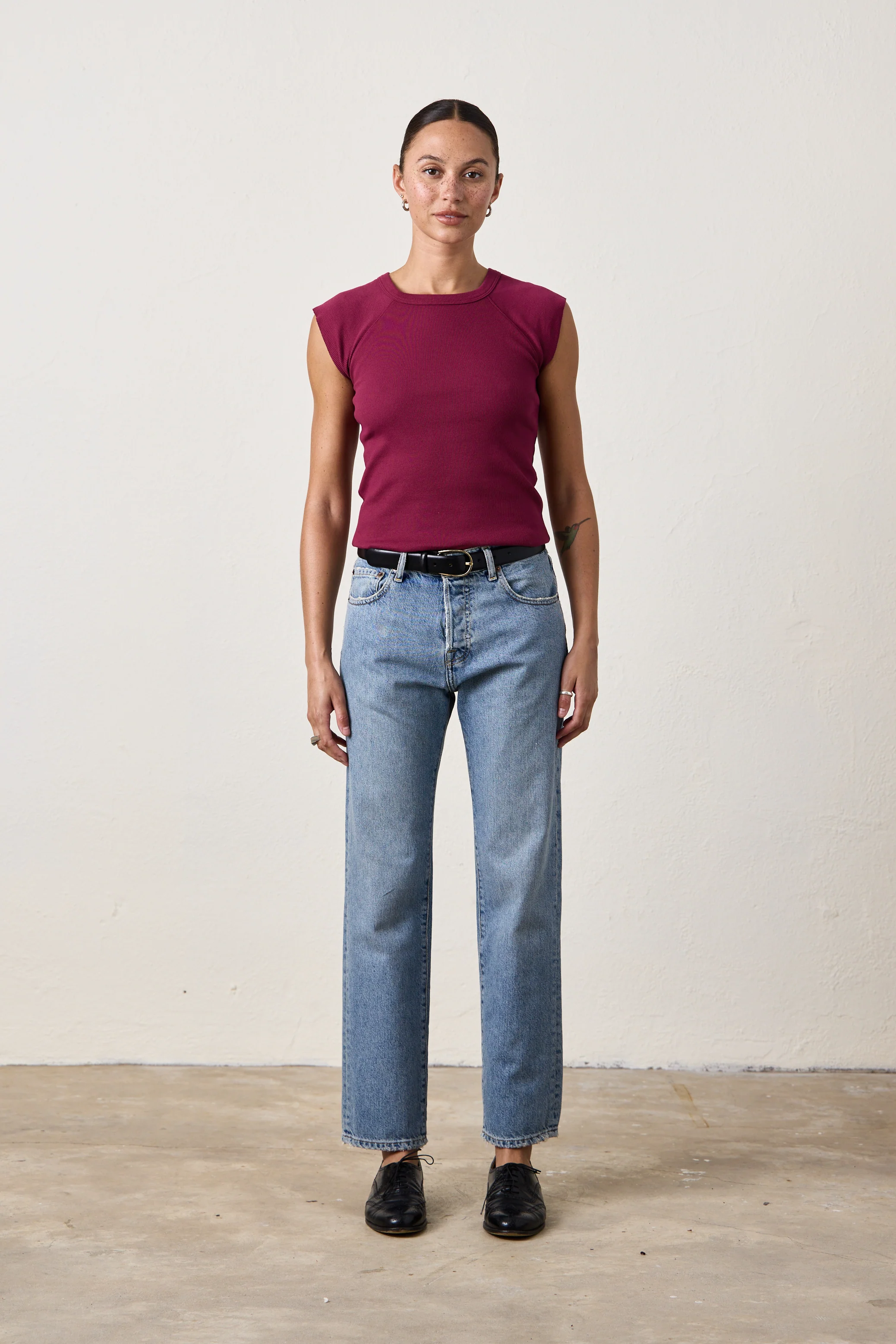 CHLOE FITTED RIB TEE / DARK CHERRY - Renuaun