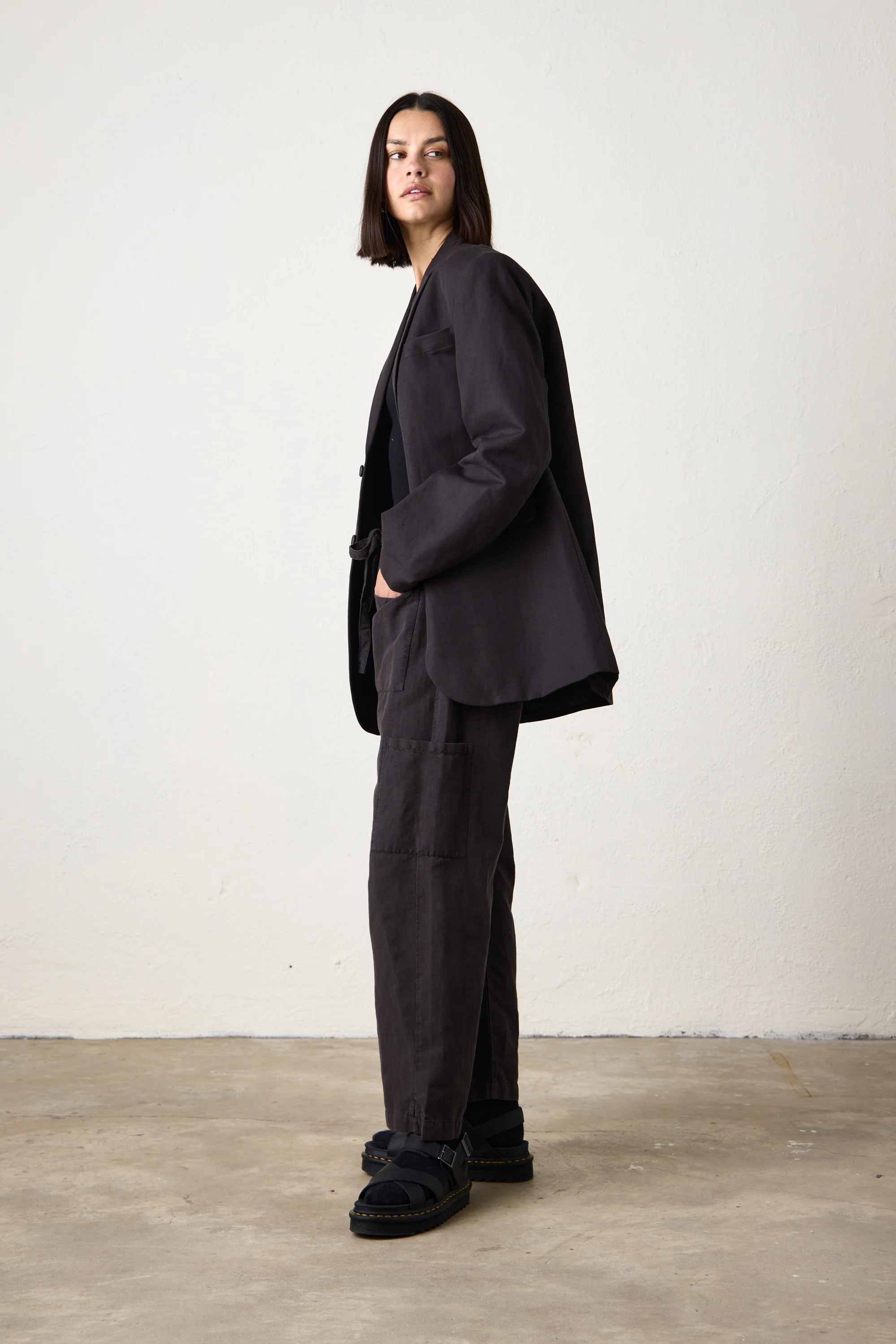 NSF Lawrence Oversize Linen Cotton Blazer - Faded Black - Renuaun