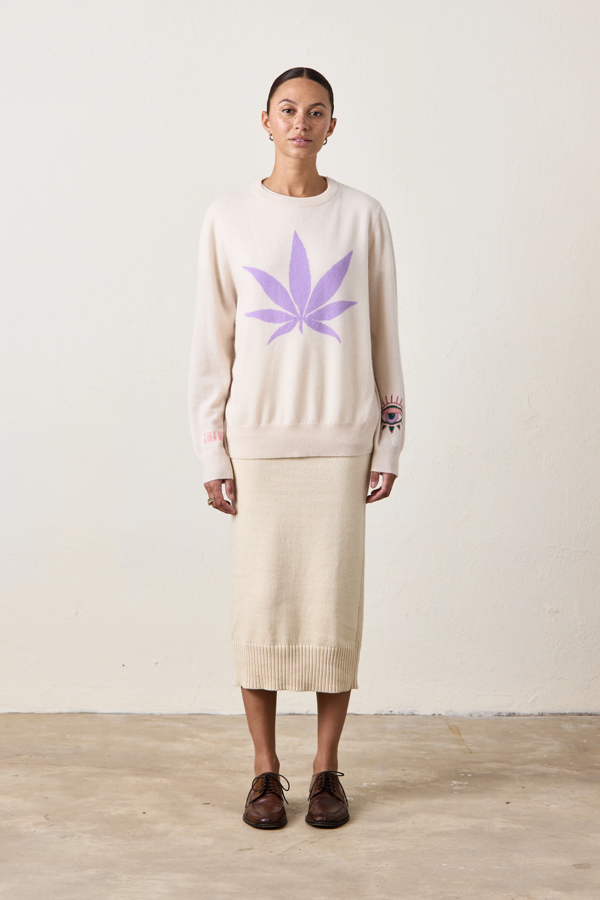 NSF X Jacquie Aiche Sweet Leaf Cashmere Crew - Feather - Renuaun