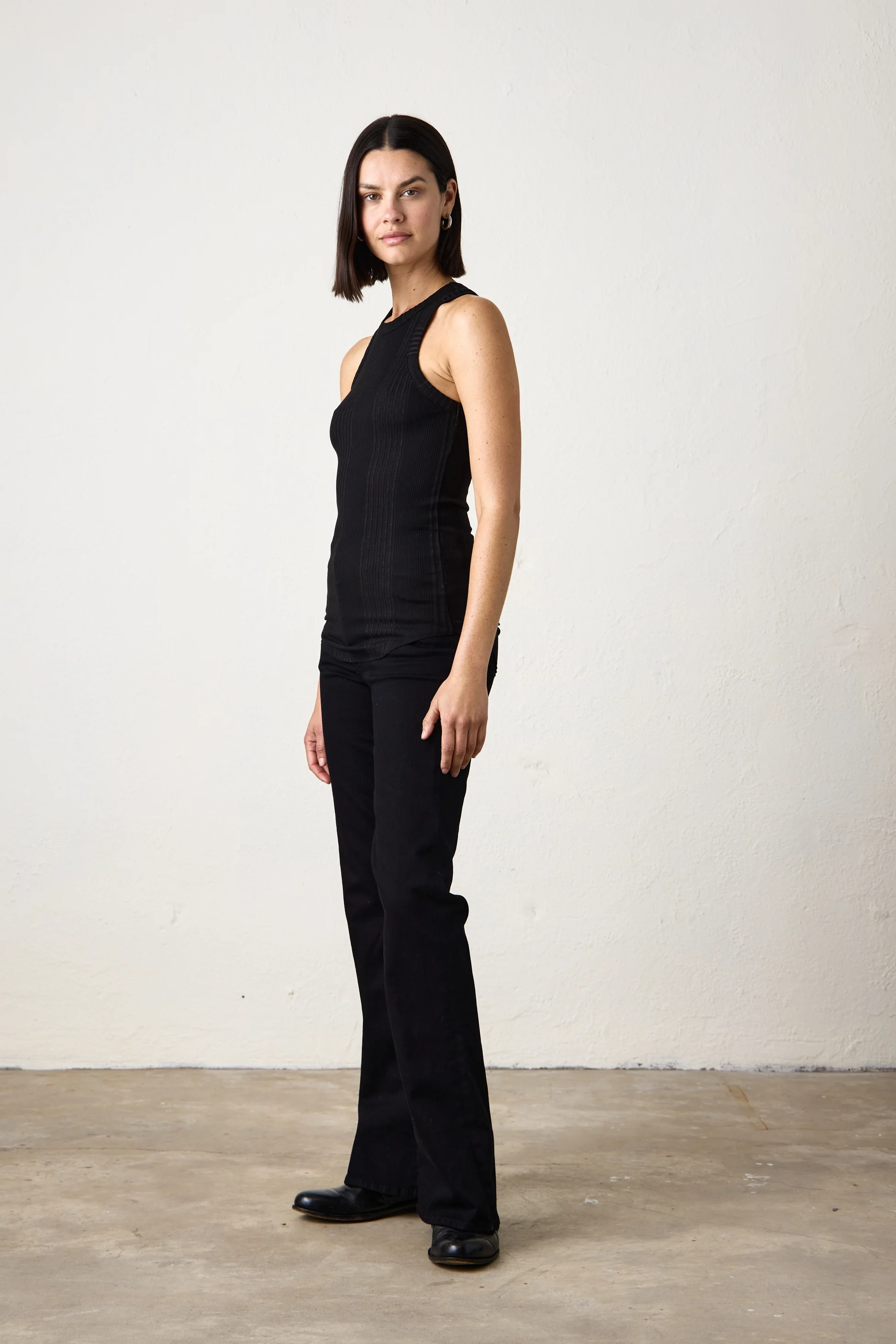 ALEXA FITTED VARIEGATED RIB TANK / BLACK - Renuaun