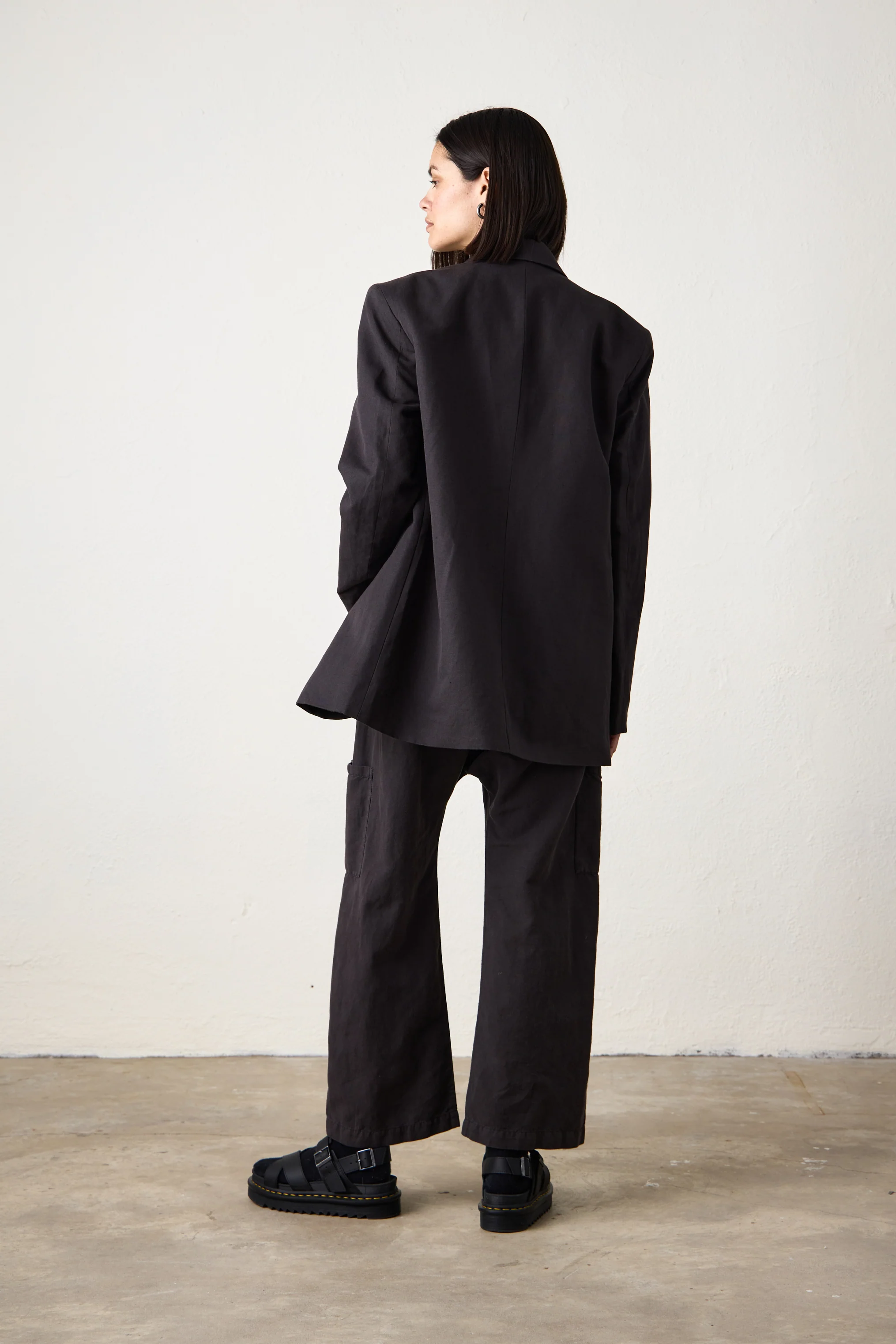 NSF Lawrence Oversize Linen Cotton Blazer - Faded Black - Renuaun