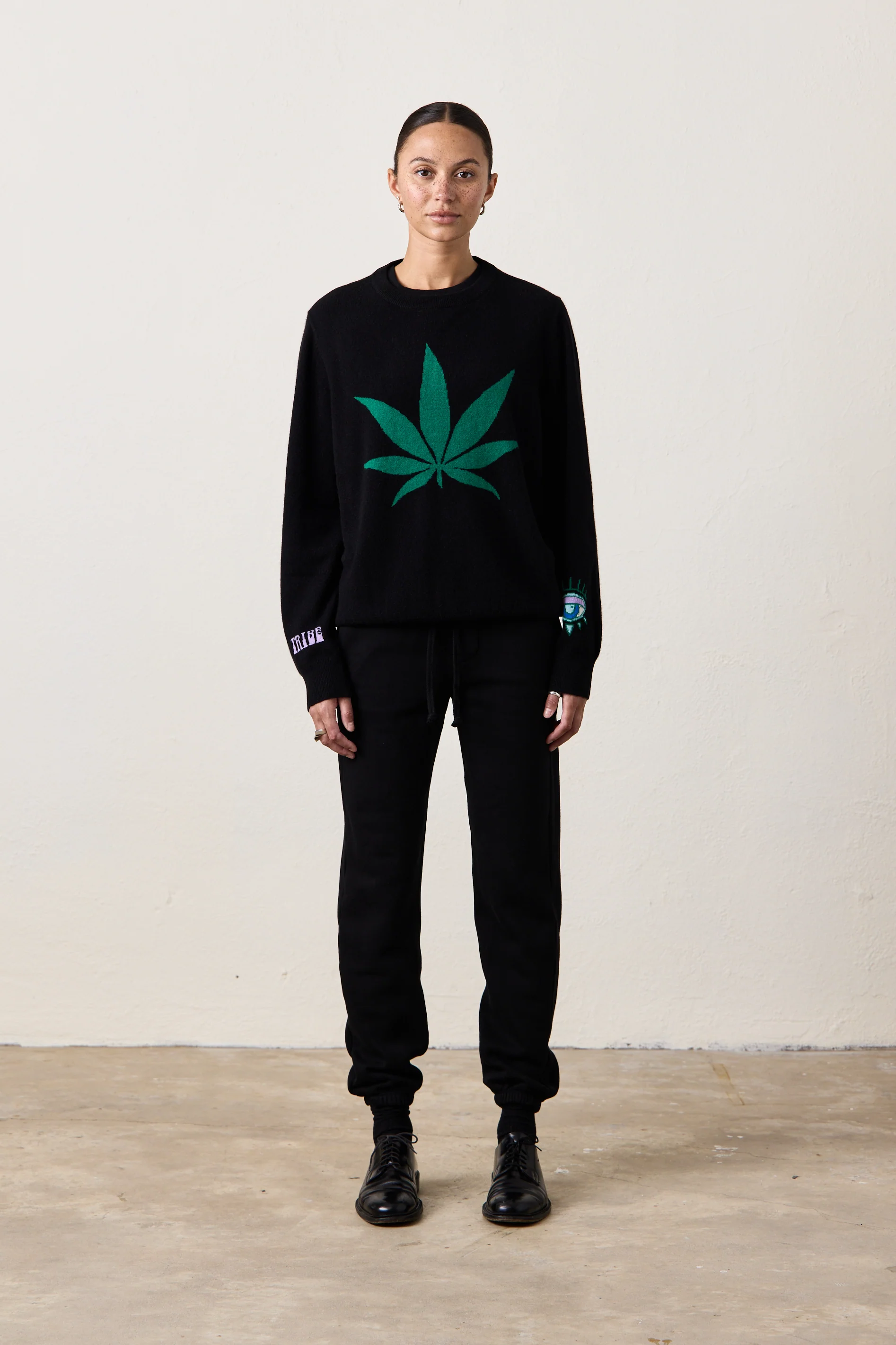 NSF X Jacquie Aiche Sweet Leaf Cashmere Crew - Black - Renuaun