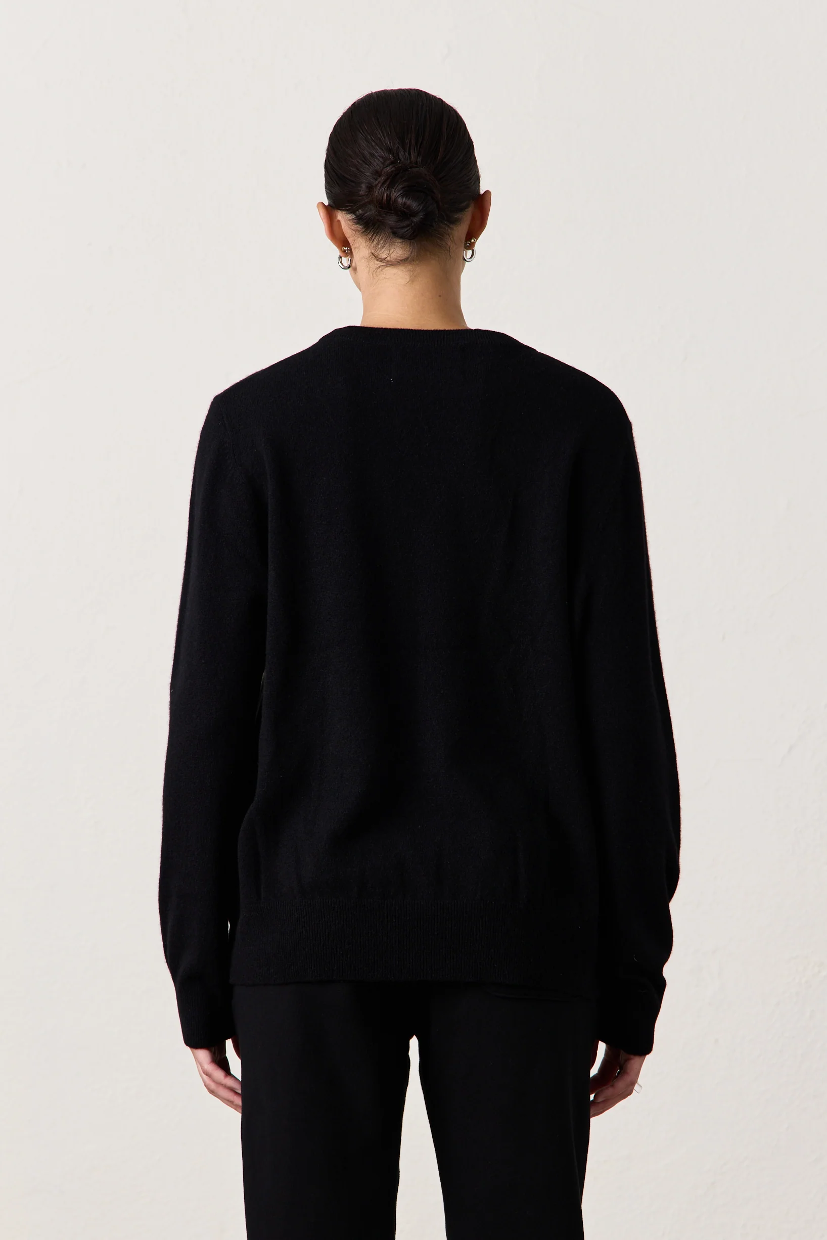 NSF X Jacquie Aiche Sweet Leaf Cashmere Crew - Black - Renuaun