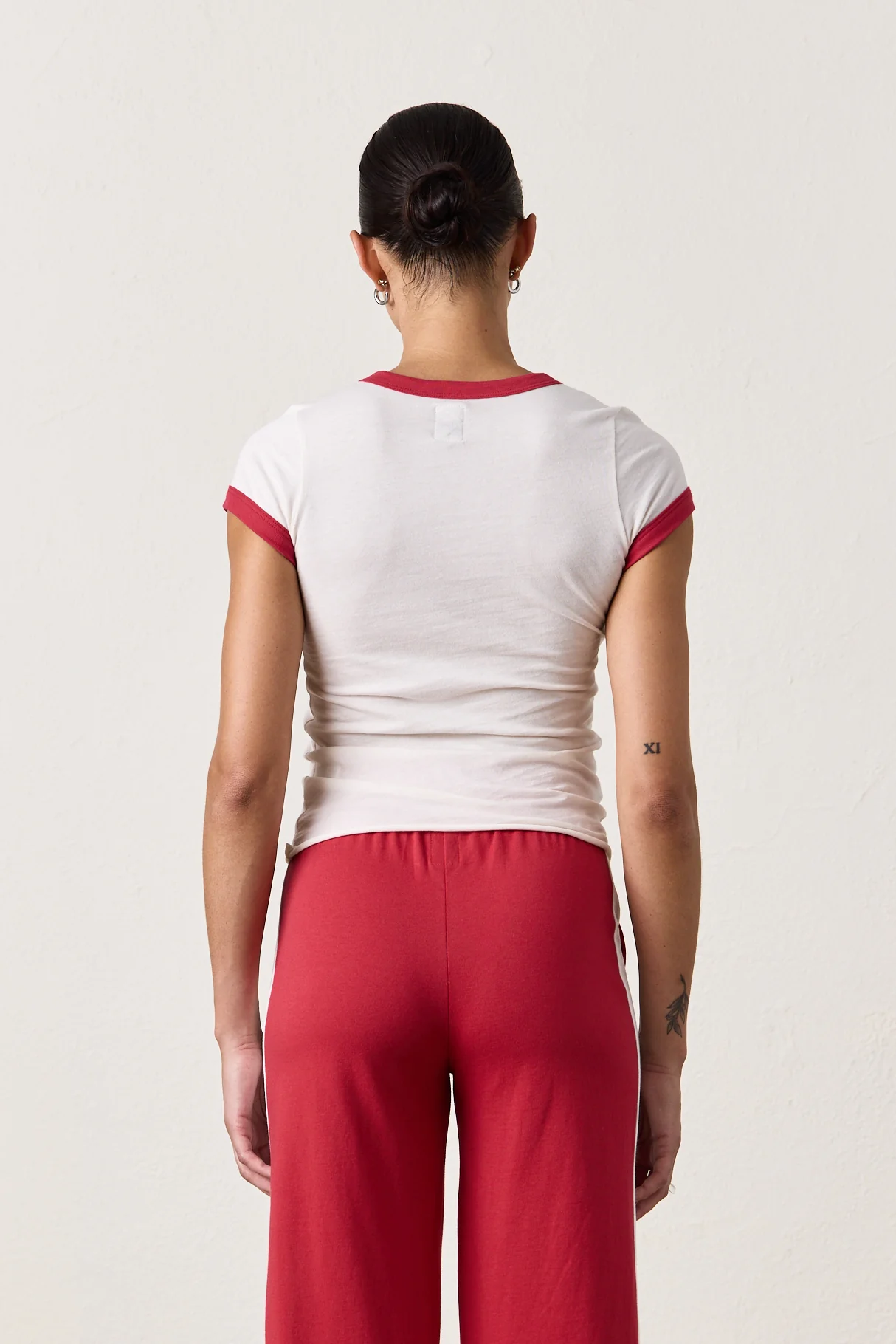 BODHI FINE JERSEY RINGER BABY TEE / IVORY/RED - Renuaun