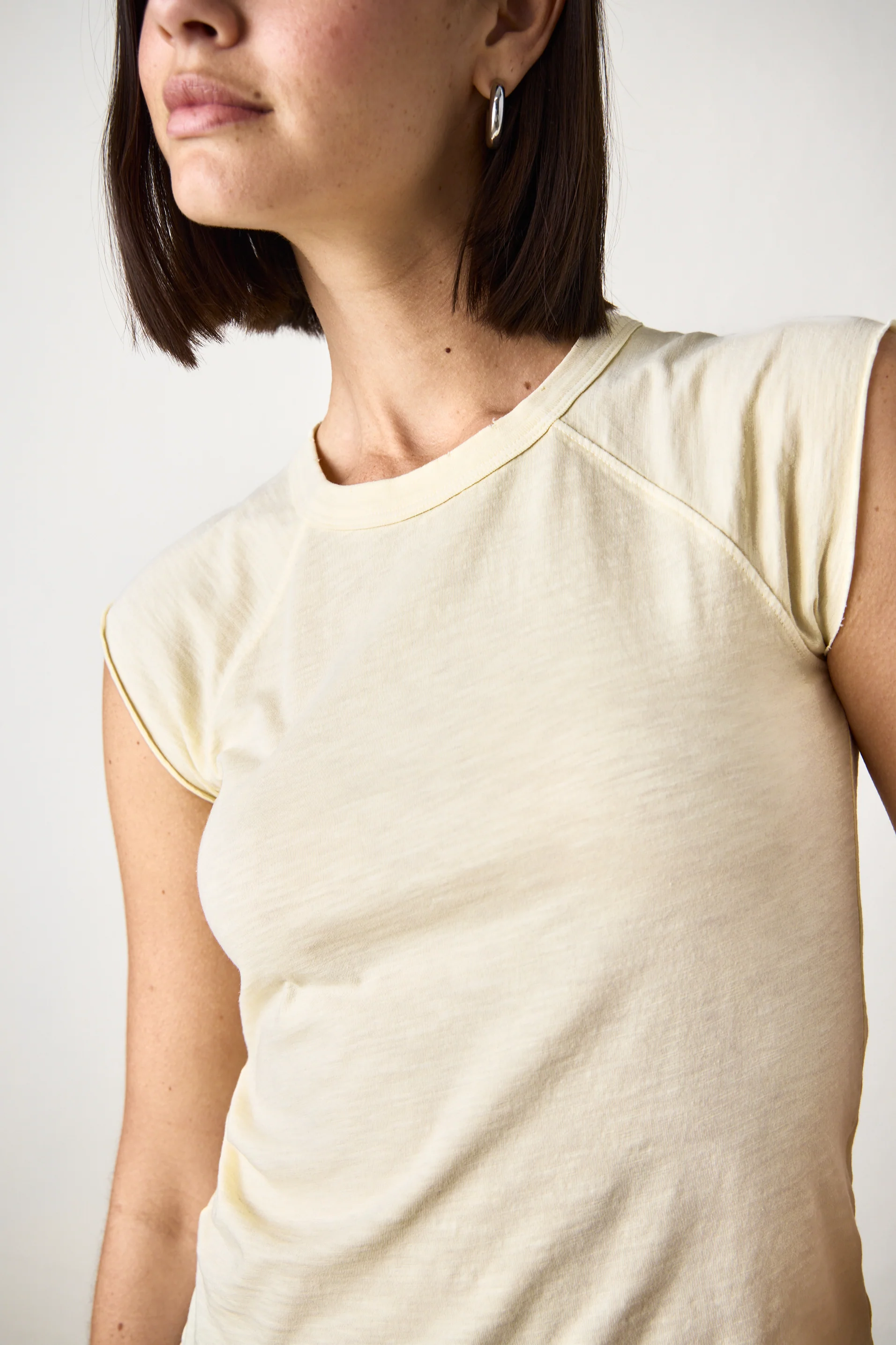 CHLOE FITTED SLUB JERSEY TEE / LEMONADE - Renuaun