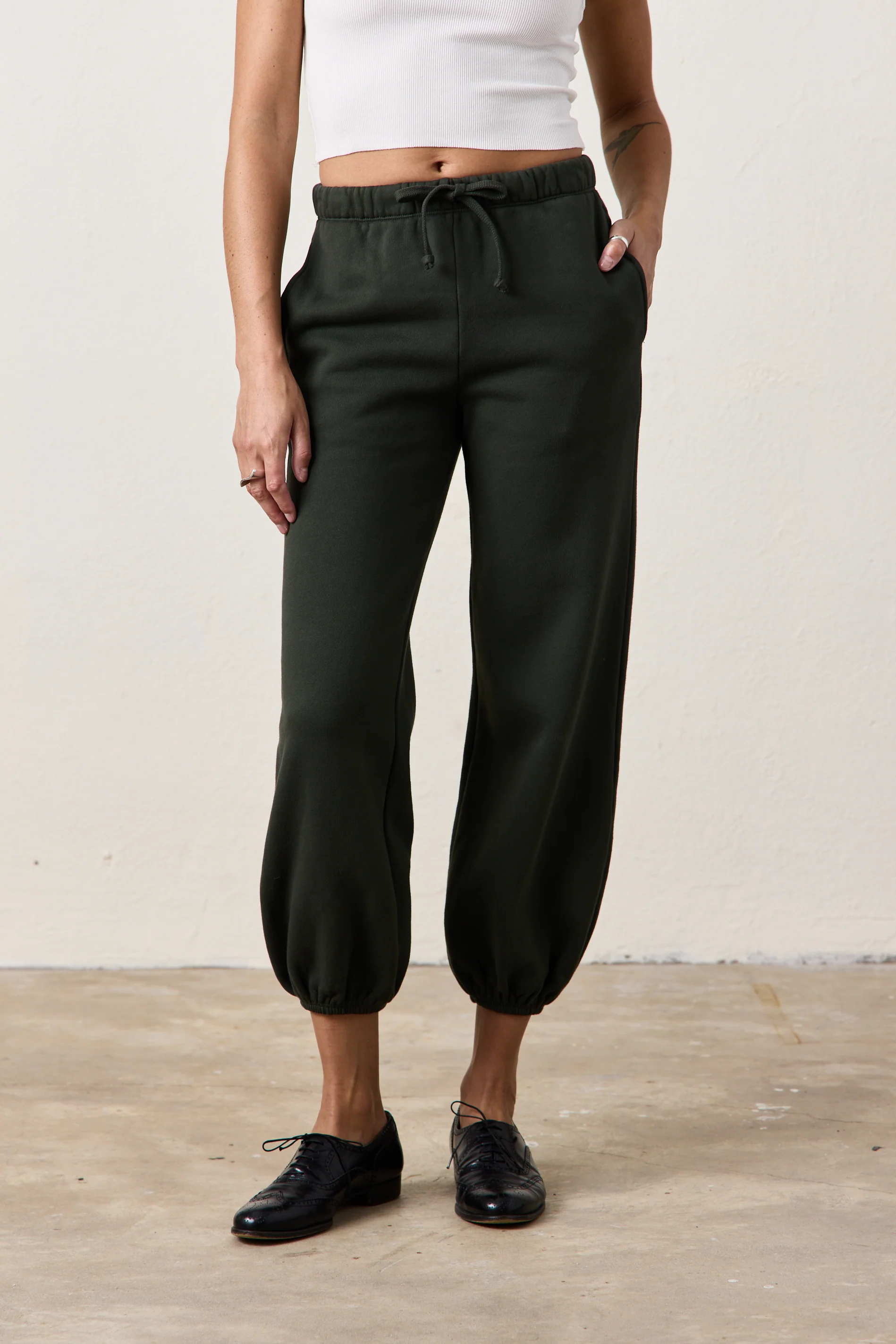SHANE BILLOW COZY FLEECE SWEATPANT / DARK OLIVE - Renuaun