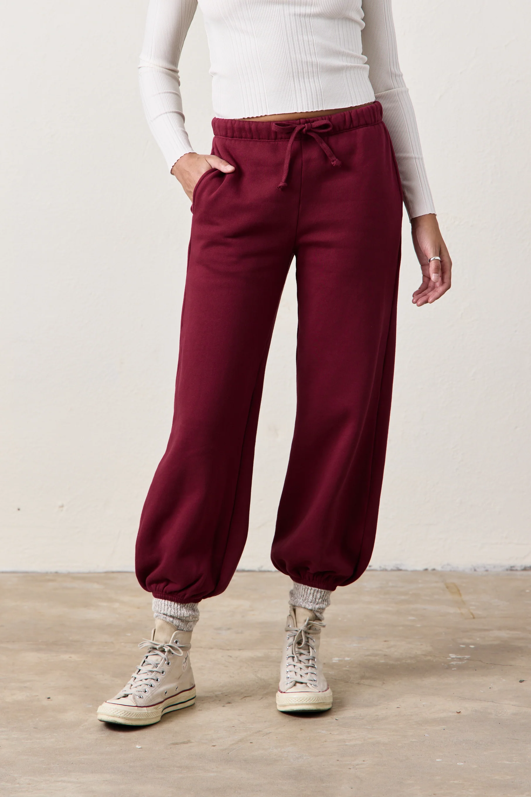 SHANE BILLOW COZY FLEECE SWEATPANT / DARK CHERRY - Renuaun