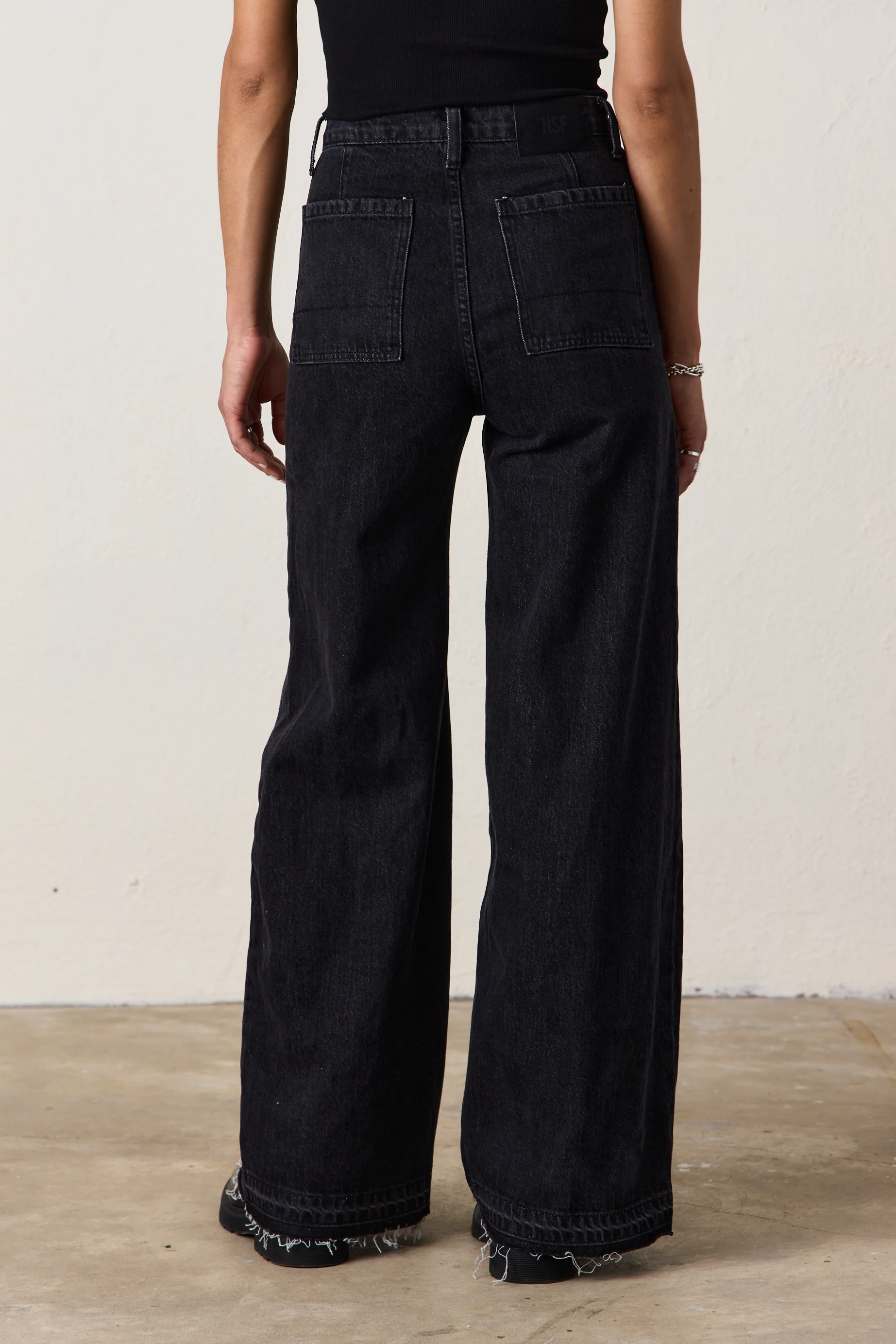 DELTA HIGH WAIST WIDE LEG JEAN / NOIR WASH - Renuaun
