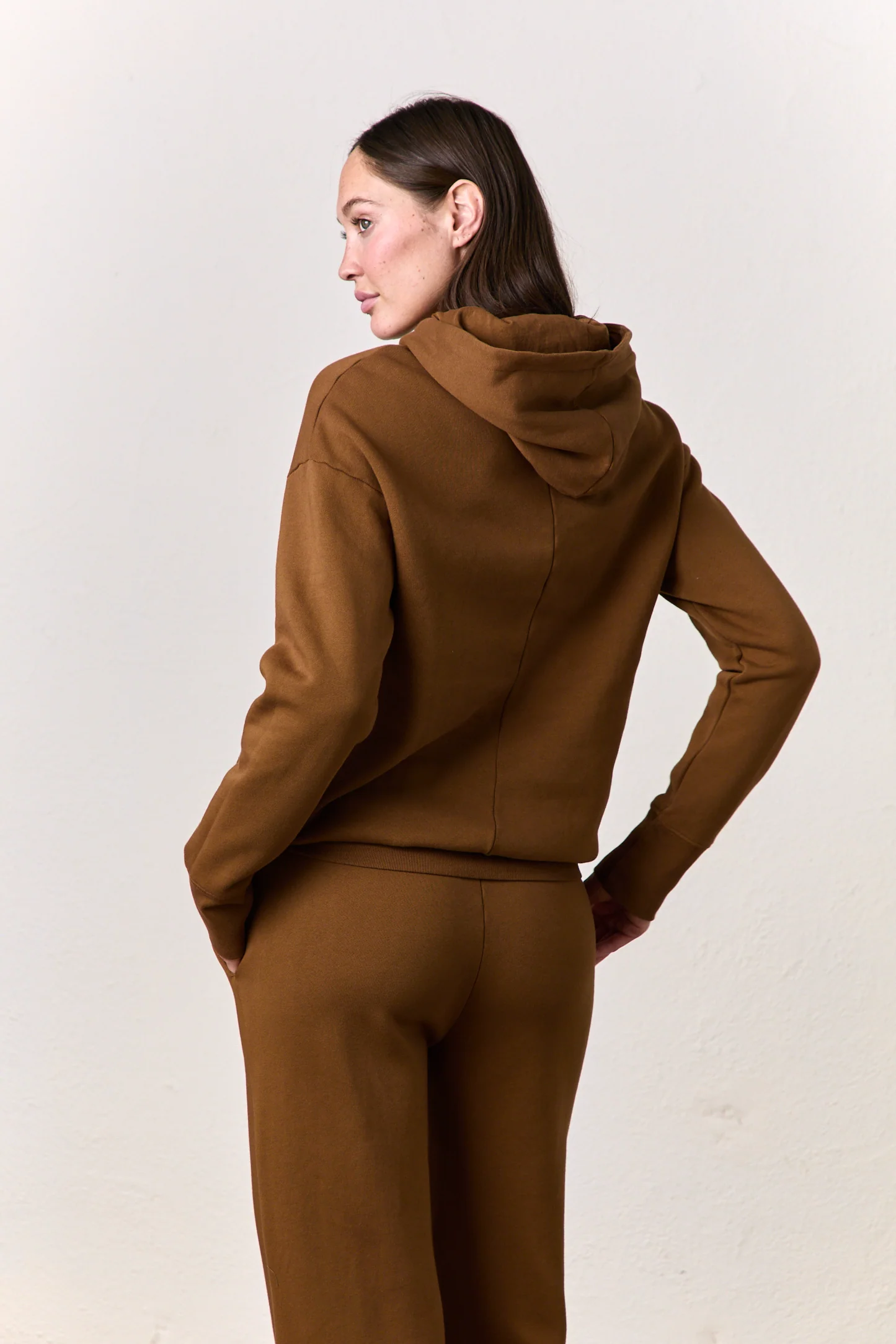 ELLIS RELAXED COZY FLEECE HOODY / ESPRESSO - Renuaun