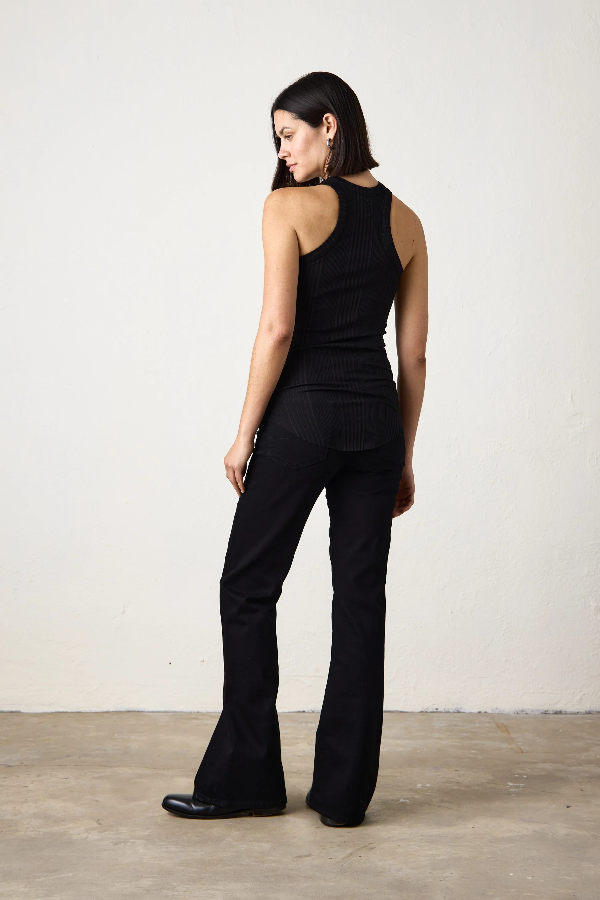 ALEXA FITTED VARIEGATED RIB TANK / BLACK - Renuaun