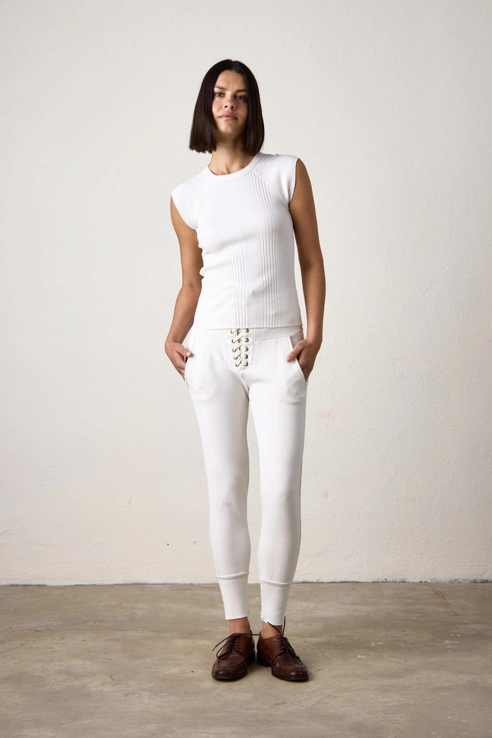 CHLOE FITTED VARIEGATED RIB TEE / SOFT WHITE - Renuaun