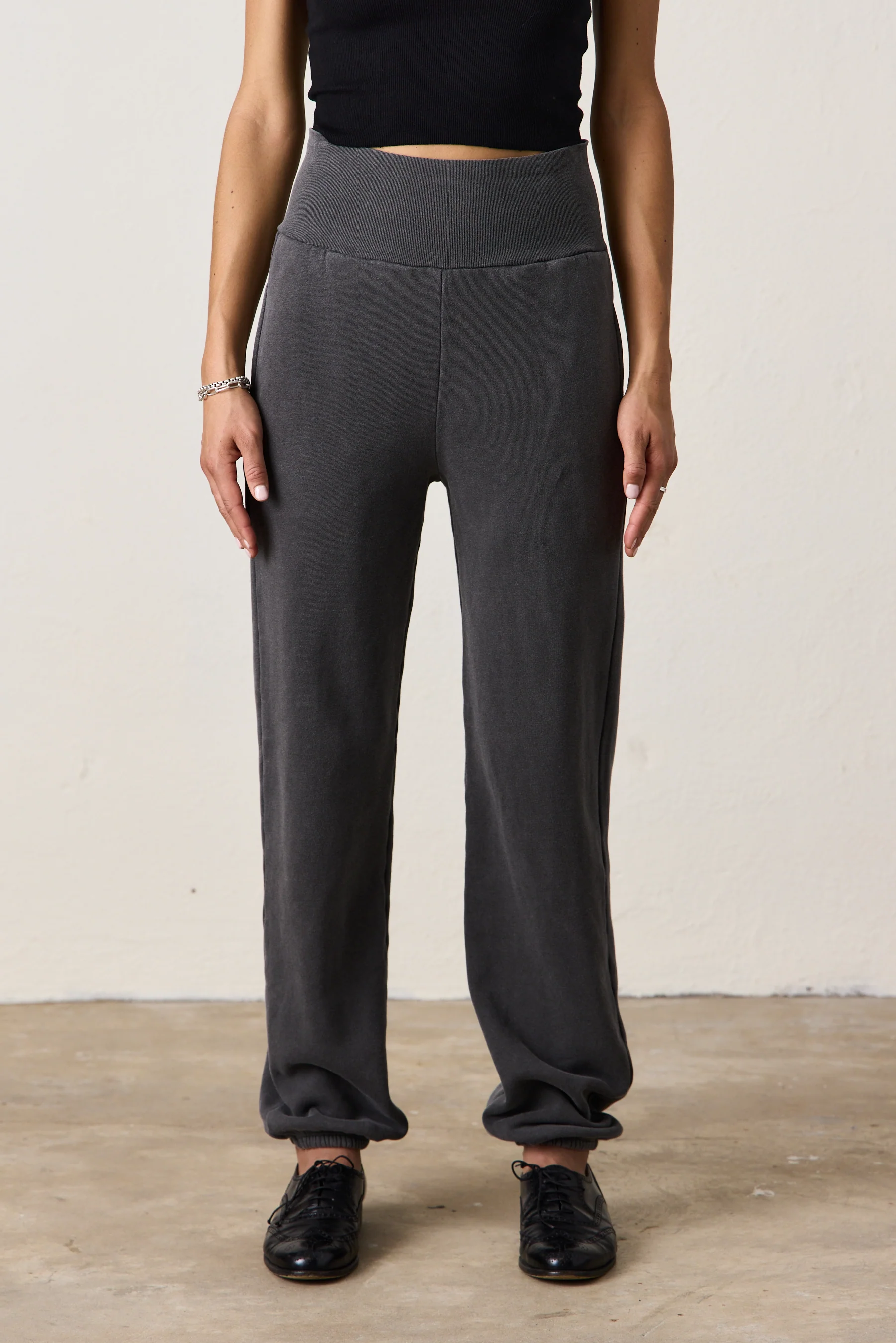 BLAKES RIB WAISTED COZY FLEECE SWEATPANT / FADED BLACK - Renuaun