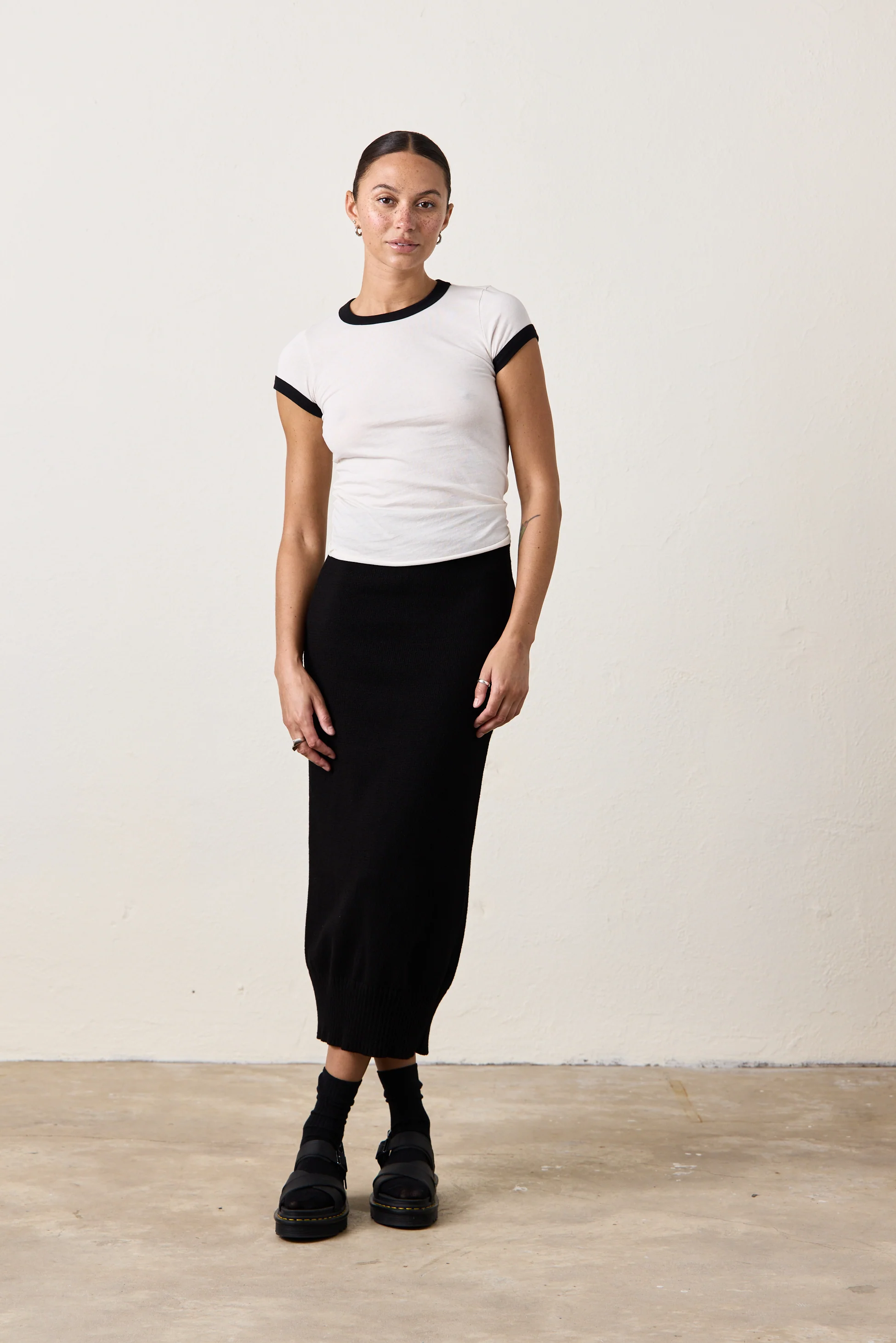 BODHI FINE JERSEY RINGER BABY TEE / IVORY/BLACK - Renuaun