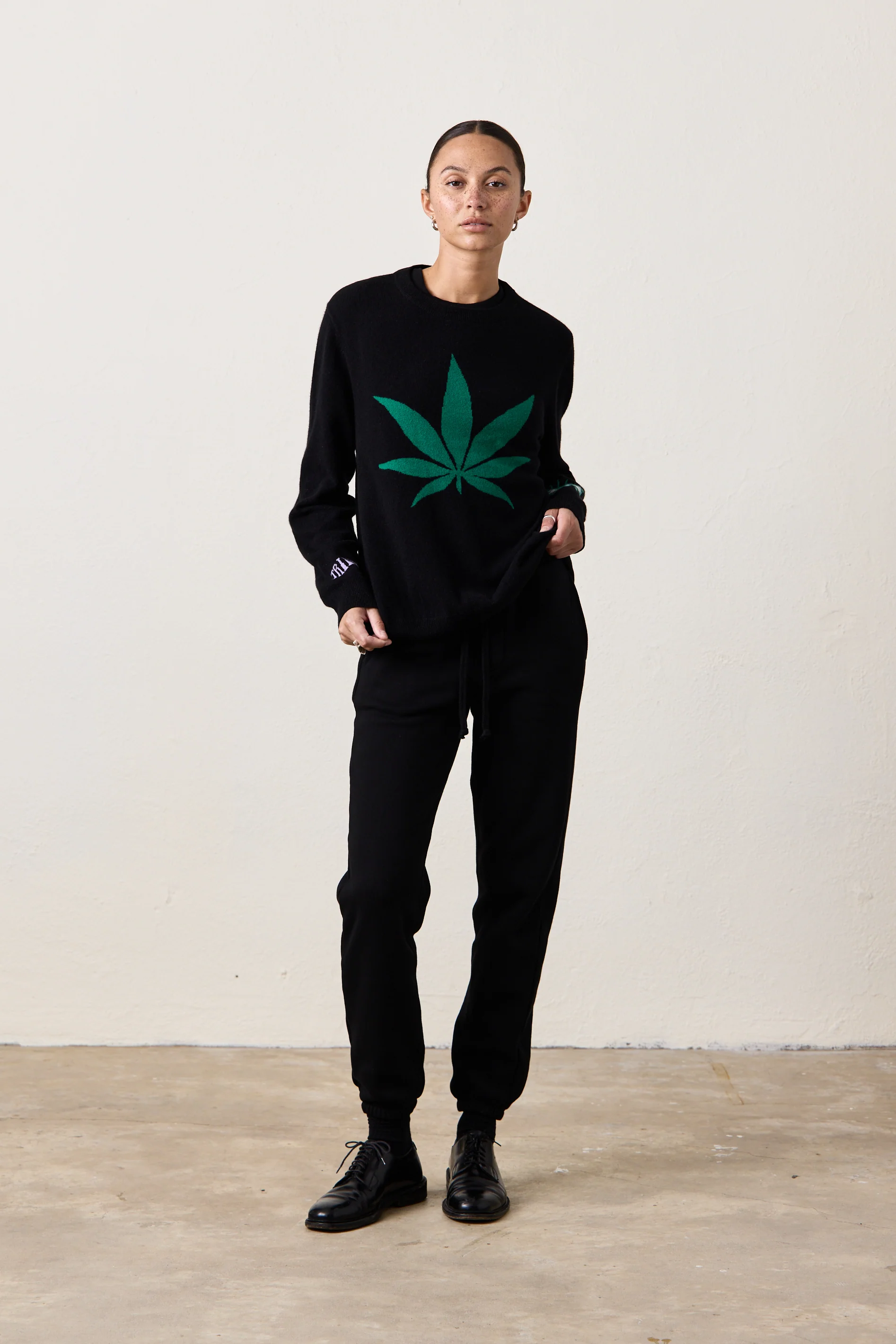 NSF X Jacquie Aiche Sweet Leaf Cashmere Crew - Black - Renuaun