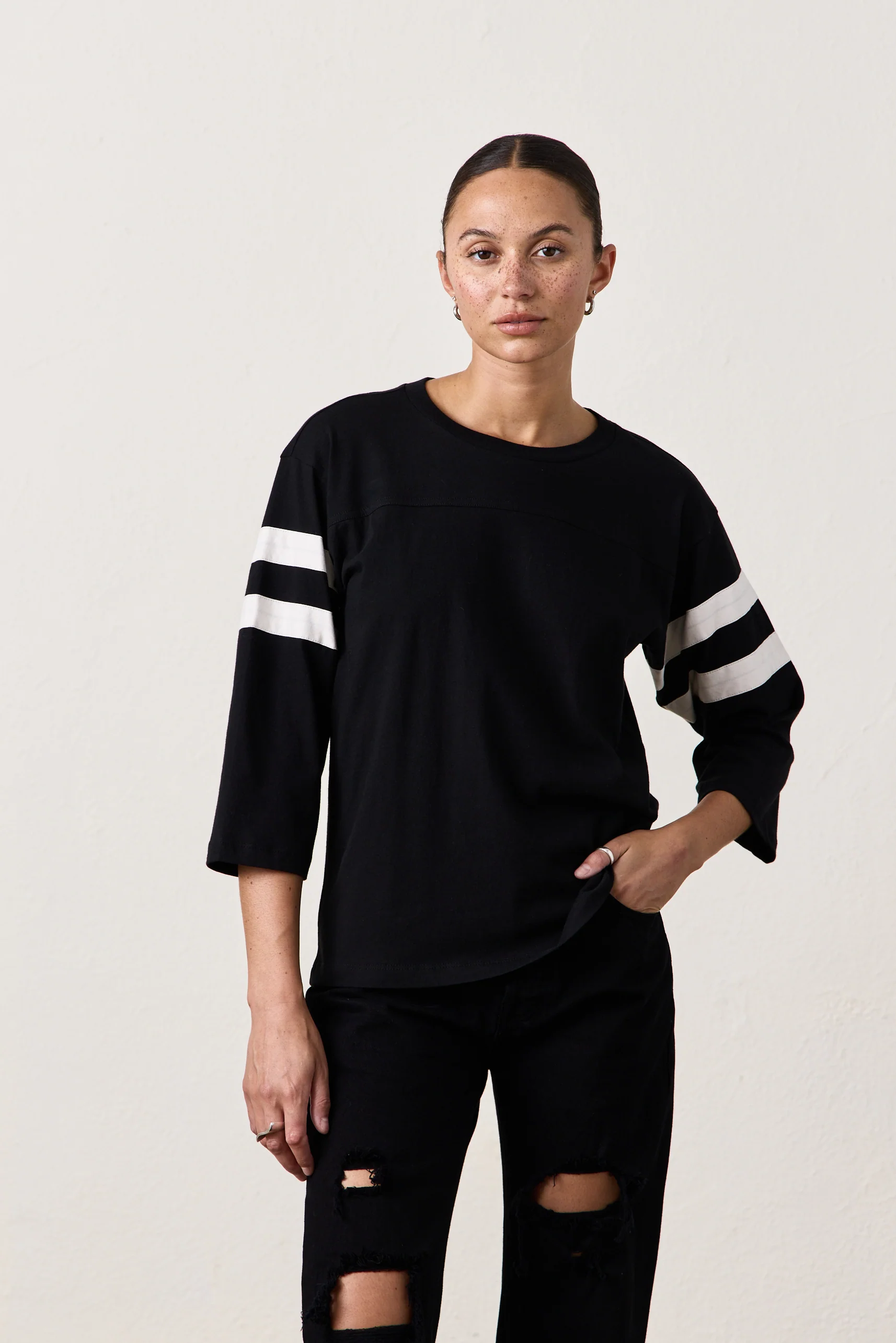 HART FINE JERSEY FOOTBALL TEE / BLACK/IVORY - Renuaun