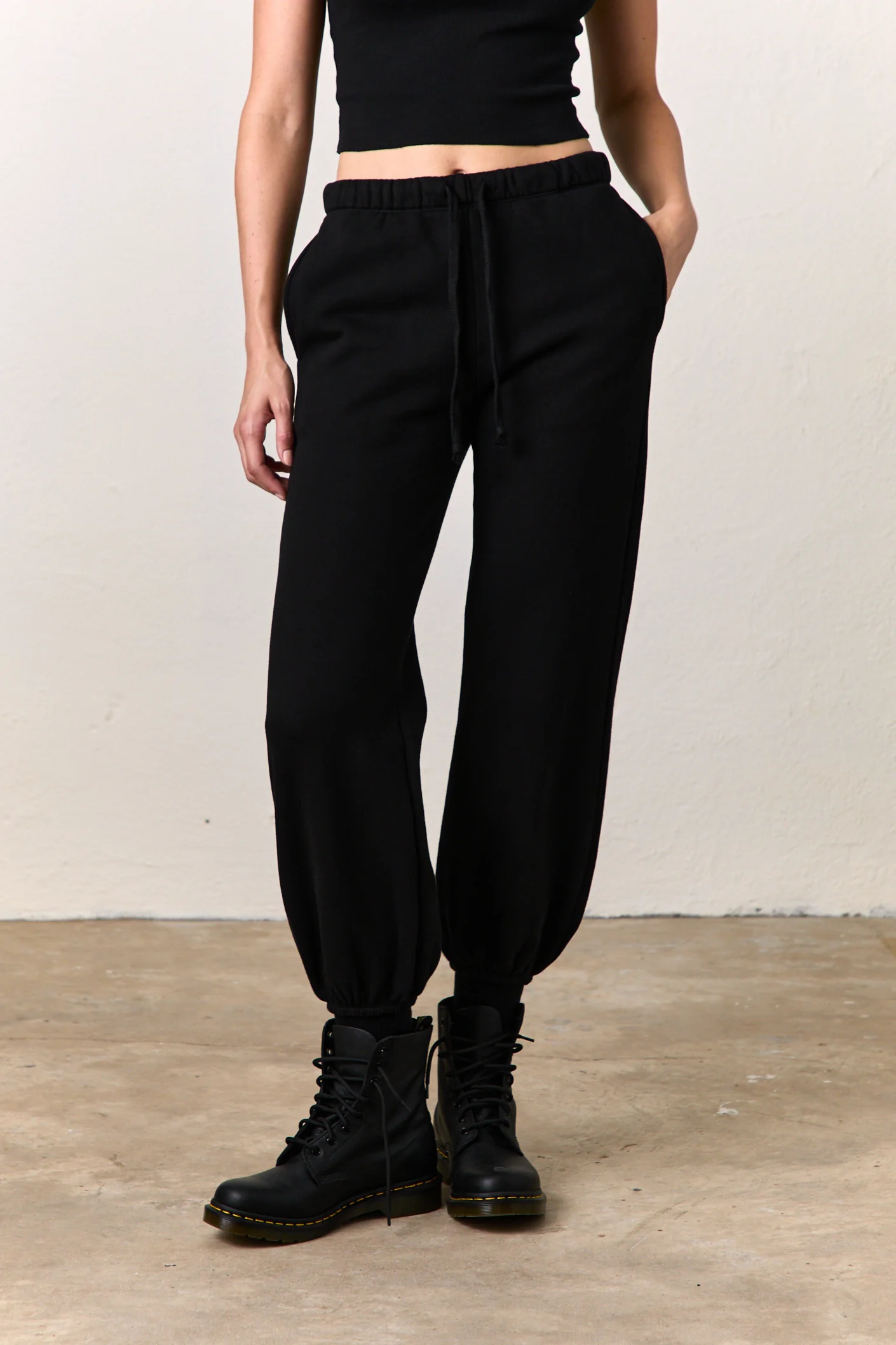 SHANE BILLOW COZY FLEECE SWEATPANT/ BLACK - Renuaun