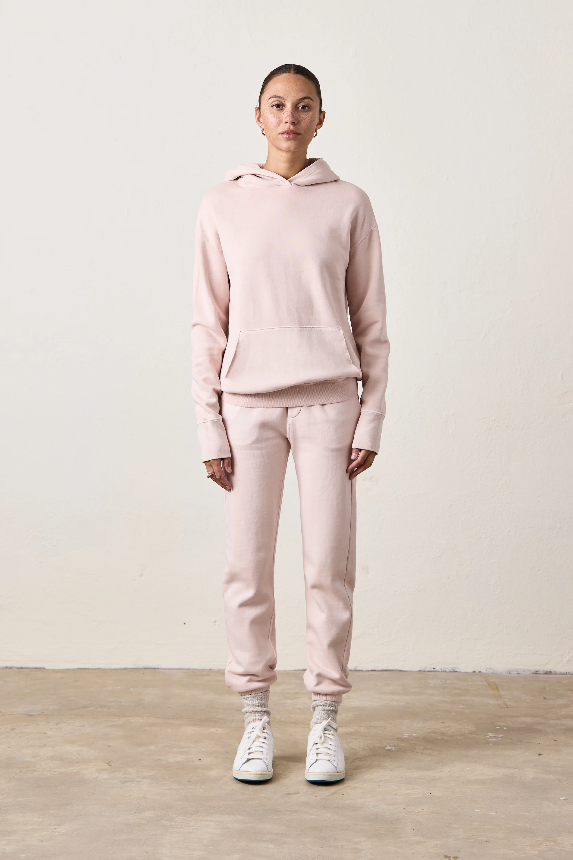 ELLIS RELAXED COZY FLEECE HOODY / ROSY - Renuaun