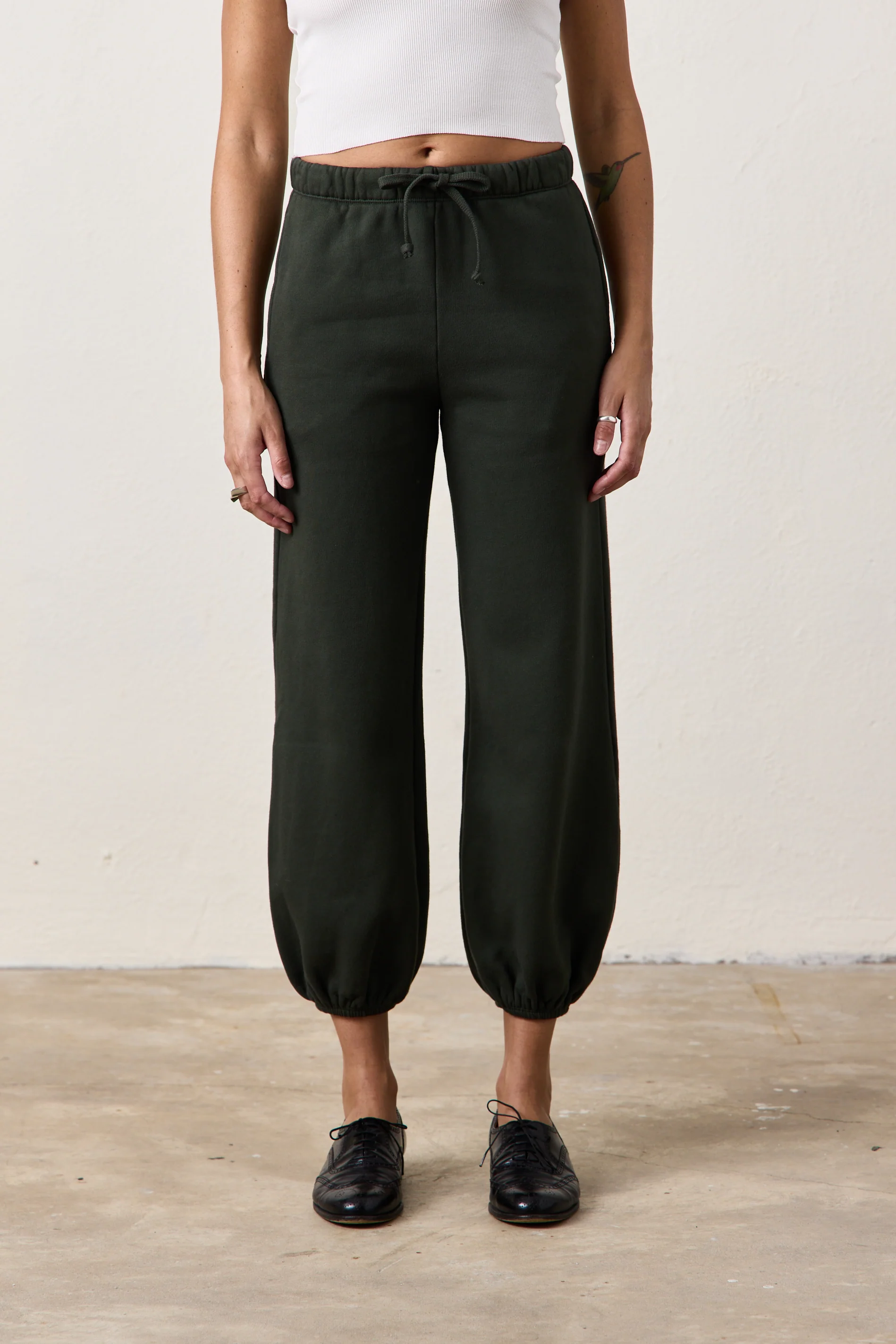 SHANE BILLOW COZY FLEECE SWEATPANT / DARK OLIVE - Renuaun