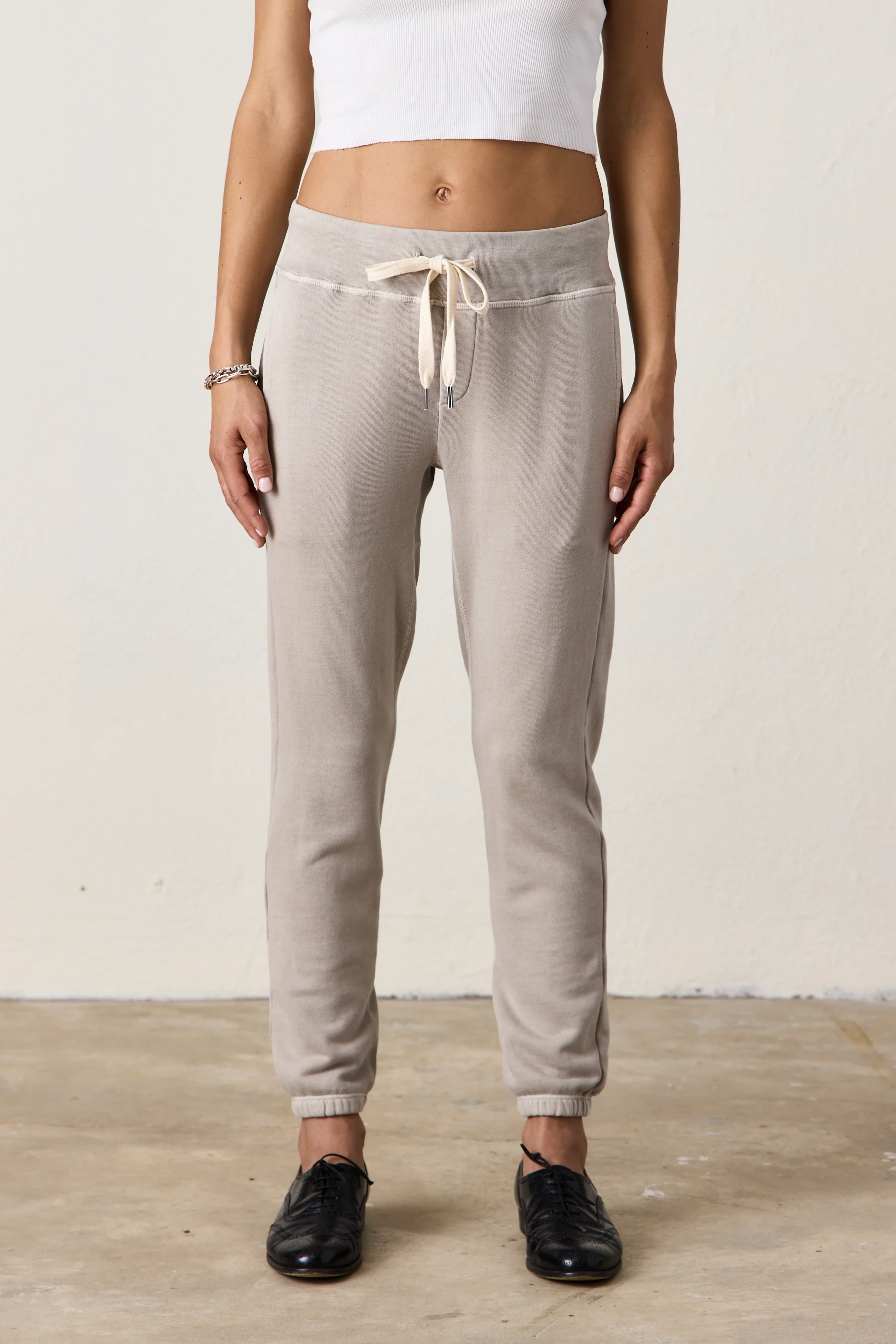 SAYDE SLIM LOOP TERRY SWEATPANT / BEACHWOOD - Renuaun