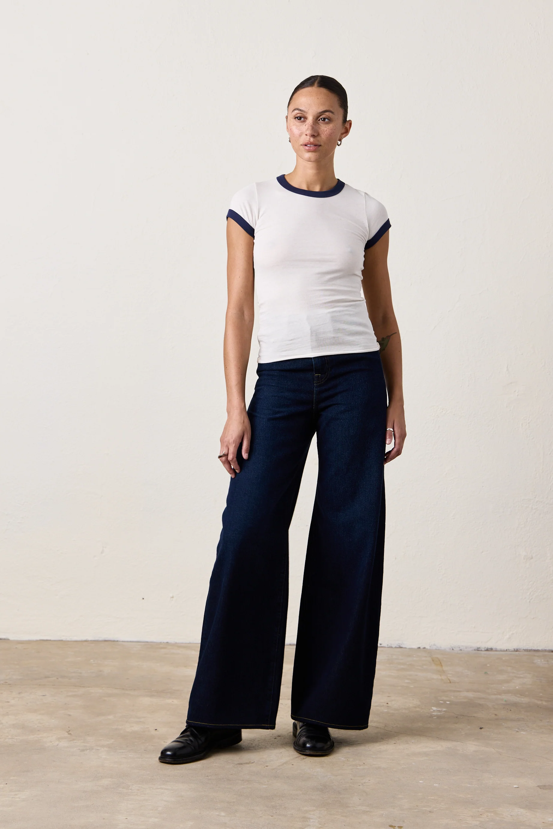 BODHI FINE JERSEY RINGER BABY TEE / IVORY/NAVY - Renuaun