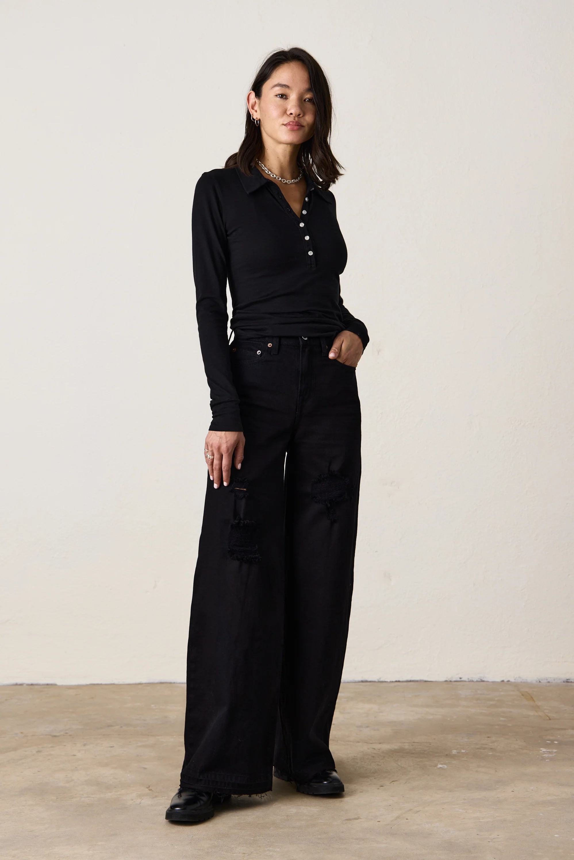 DELTA HIGH WAIST WIDE LEG JEAN / OVERDYE BLACK DESTROY - Renuaun