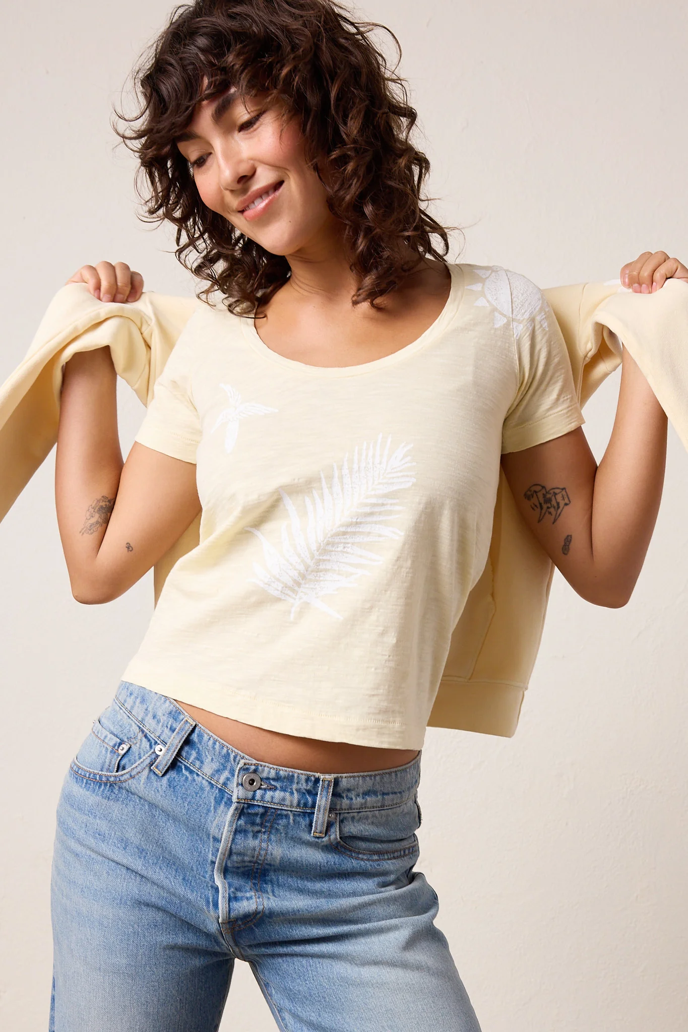 NSF Tally Slim Fit U Neck Slub Jersey Surf City Tee - Lemonade - Renuaun