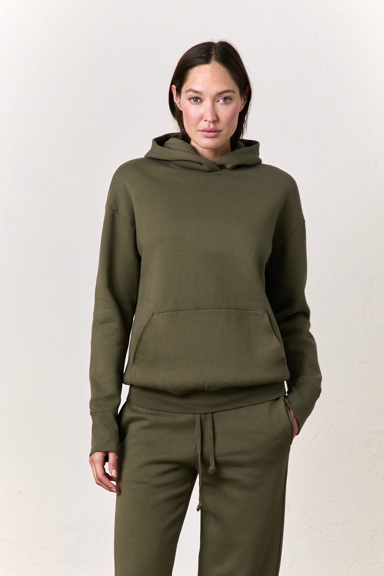 ELLIS RELAXED COZY FLEECE HOODY / OLIVE - Renuaun